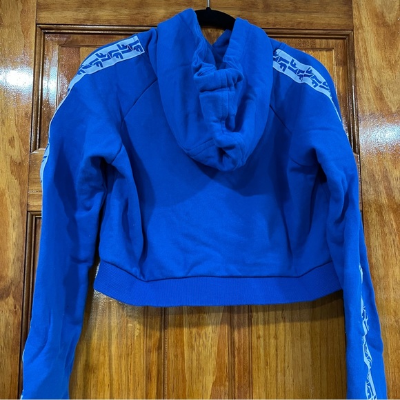 LF Blue Cropped Sweatshirt - Picture 3 of 5
